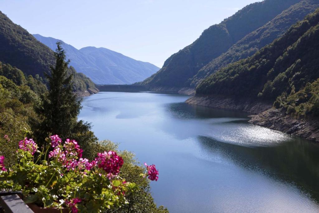 Hotel Al Lago Vogorno Luaran gambar